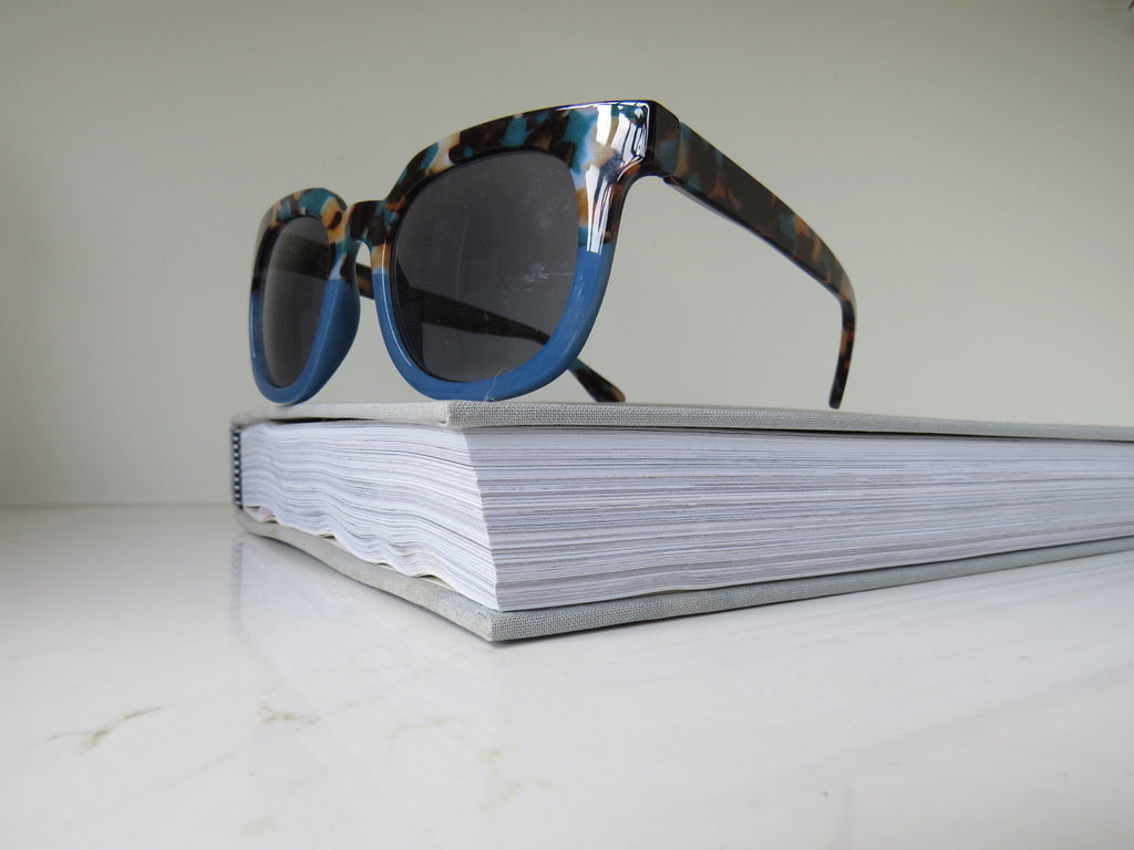 Peepers Sunglass. 1.50